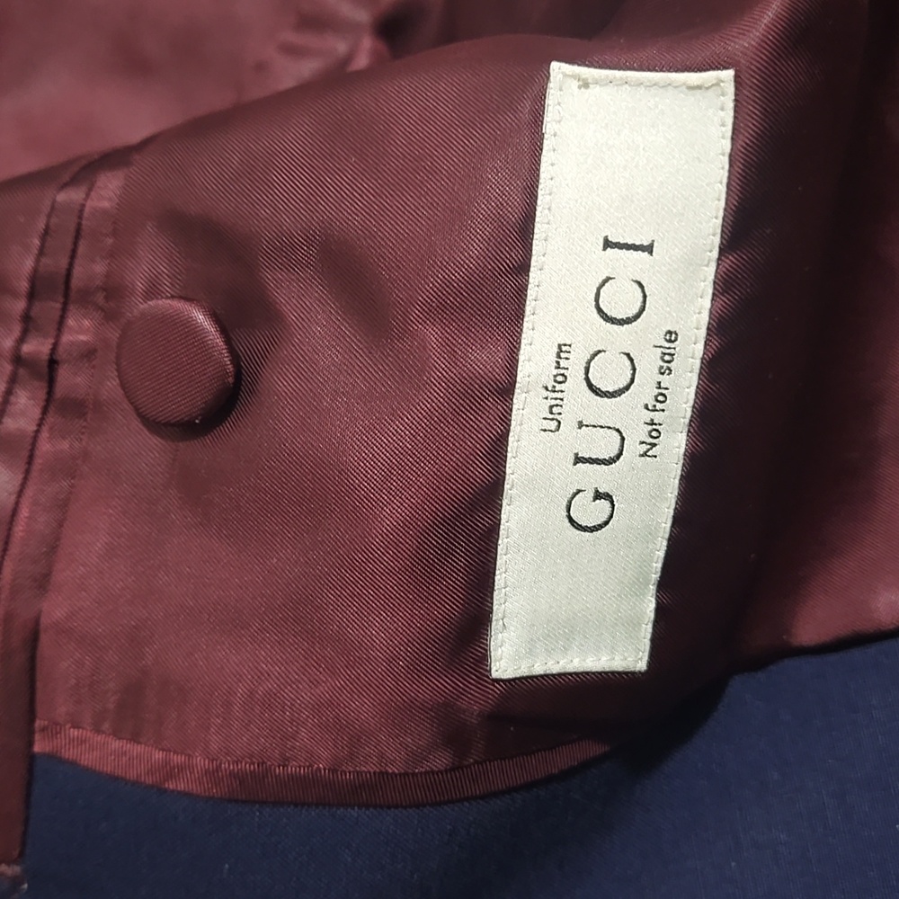 Gucci Women's Blue Sheen Uniform Blazer with Matte Gold Buttons Size 40 - Picture 5 of 12